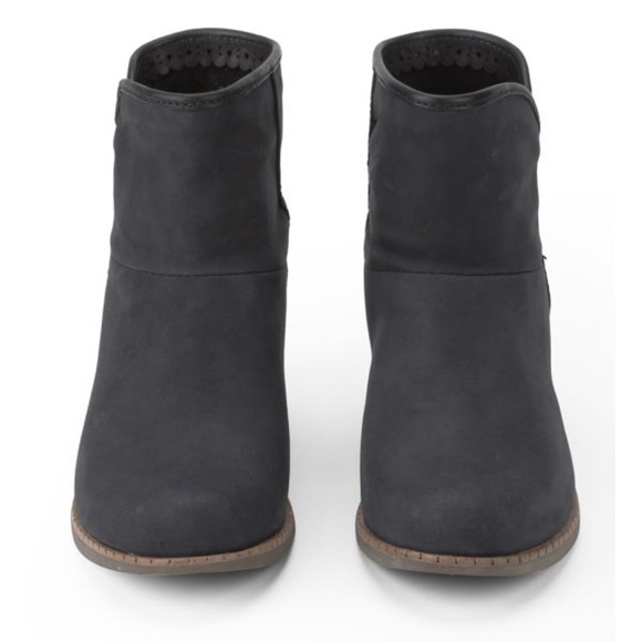 UGG Australia ‘Darling’ Suede Bootie - Picture 4 of 15